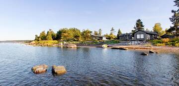 Фото номера Коттедж с 6 спальнями Дома для отпуска Kalaranna Holiday Home г. Eisma 56