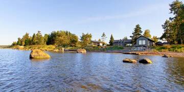 Фото номера Коттедж с 6 спальнями Дома для отпуска Kalaranna Holiday Home г. Eisma 12